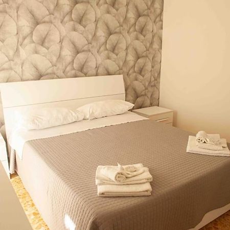 Ragusa Holiday Home โรม ภายนอก รูปภาพ